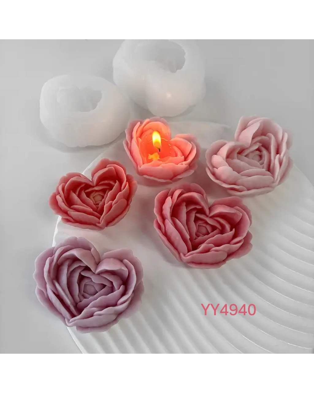 YY4940 Gül Desenli Kalp Mumluk Silikon Kalıbı: Aşkı ve Zarafeti Yansıtan Anlamlı Hediye Seçeneği!